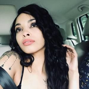 Meet your Posher, Cierra